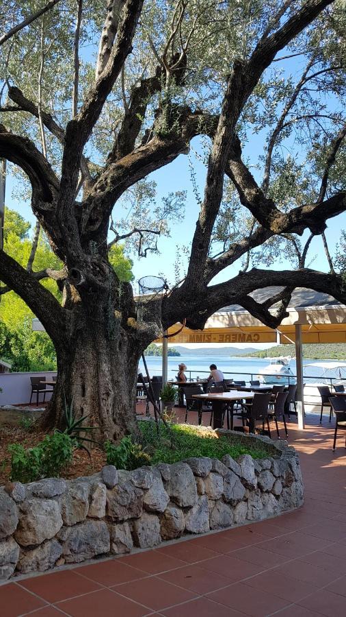 Pansion Alen - Dugi Otok Bed & Breakfast Luka  Luaran gambar